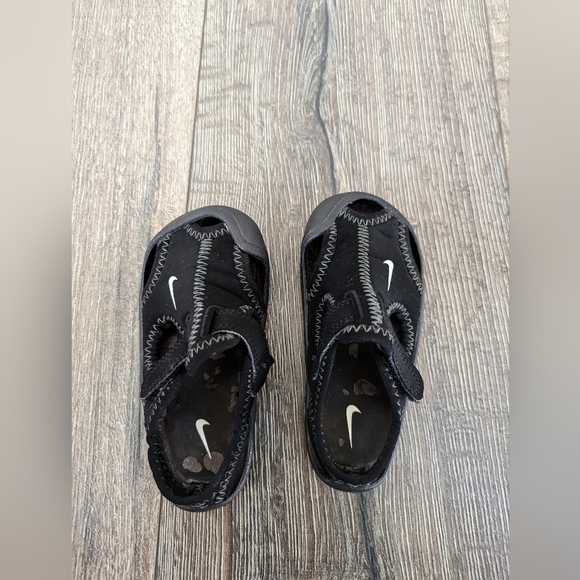 *SOLD* Nike Toddler 6 Boy Girl Black Water Shoes Sandals Sunray - Picture 5 of 5